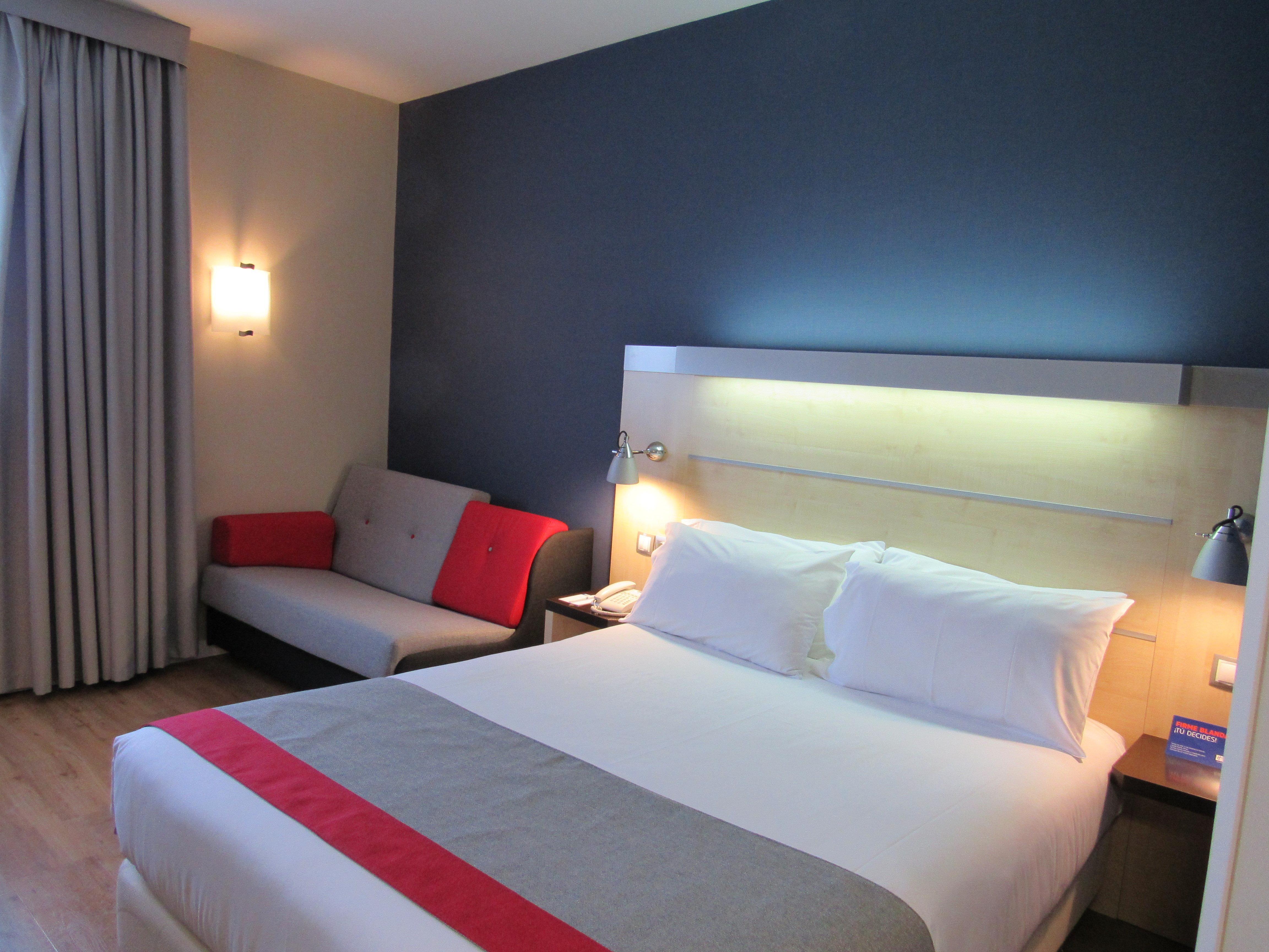 Holiday Inn Express Valencia Bonaire By Ihg Aldaia Exterior foto