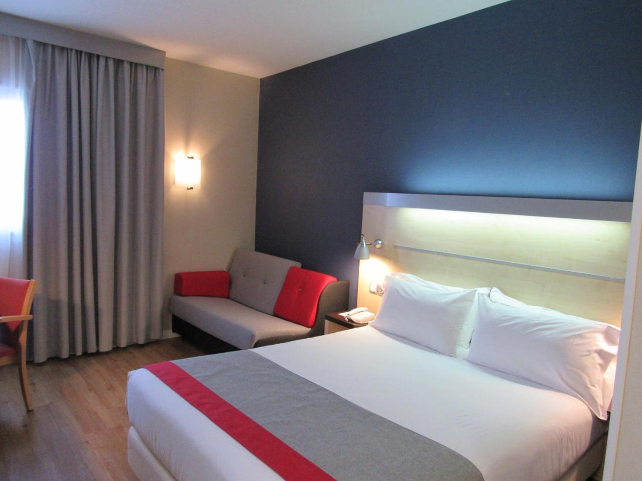 Holiday Inn Express Valencia Bonaire By Ihg Aldaia Exterior foto